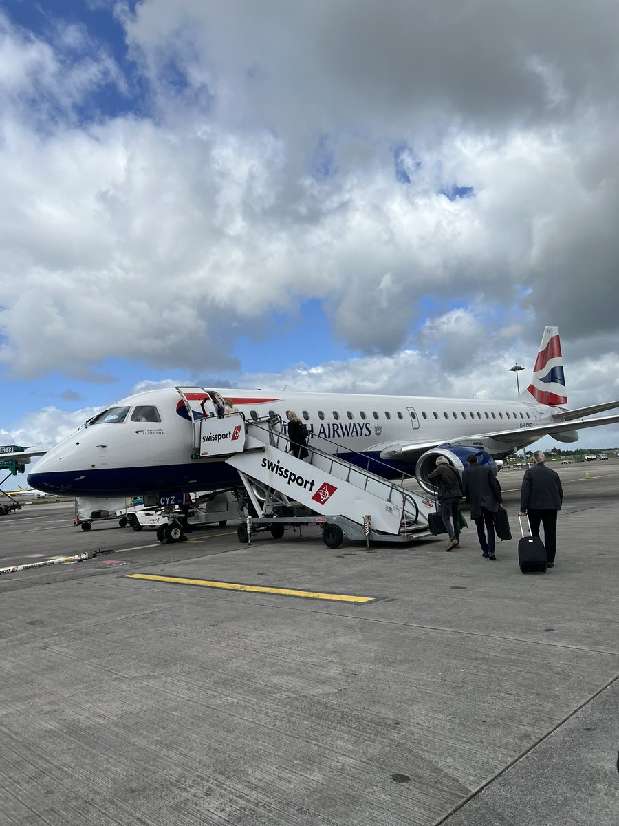 Brian_AutoEntry's tweet photo. Here we go again! With the @AutoEntry advance party on the way to @Accountex London. Looking forward to seeing everyone there! #accountex #autoentry #AEatAccountEx https://t.co/bwwRtuqjxQ