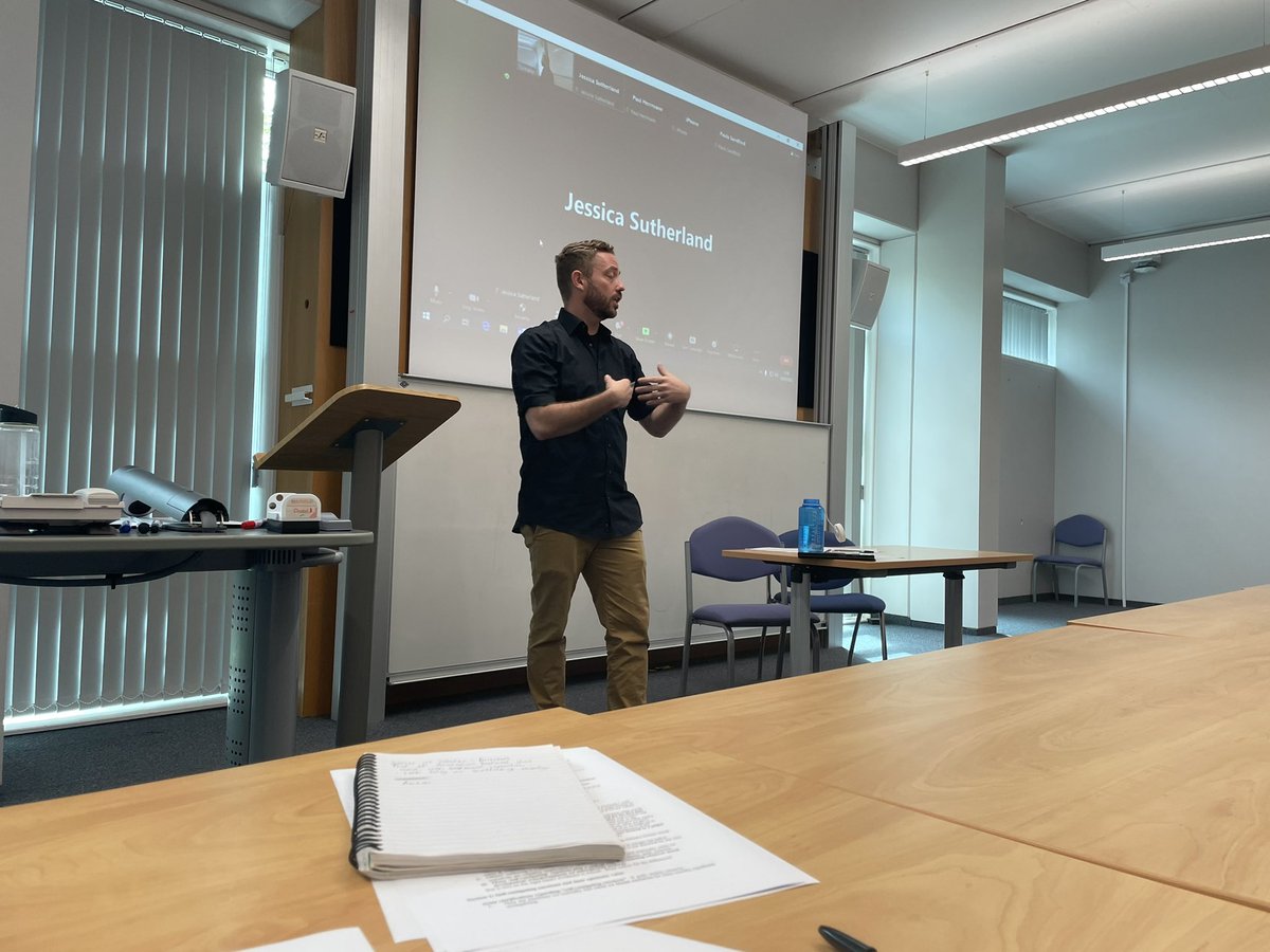 kmurphyhollies's tweet photo. Second talk of the day is Eric Brown @philosophyeric talking about a signal account of apology #AgencyIntersections2022 https://t.co/bpkFer0qky