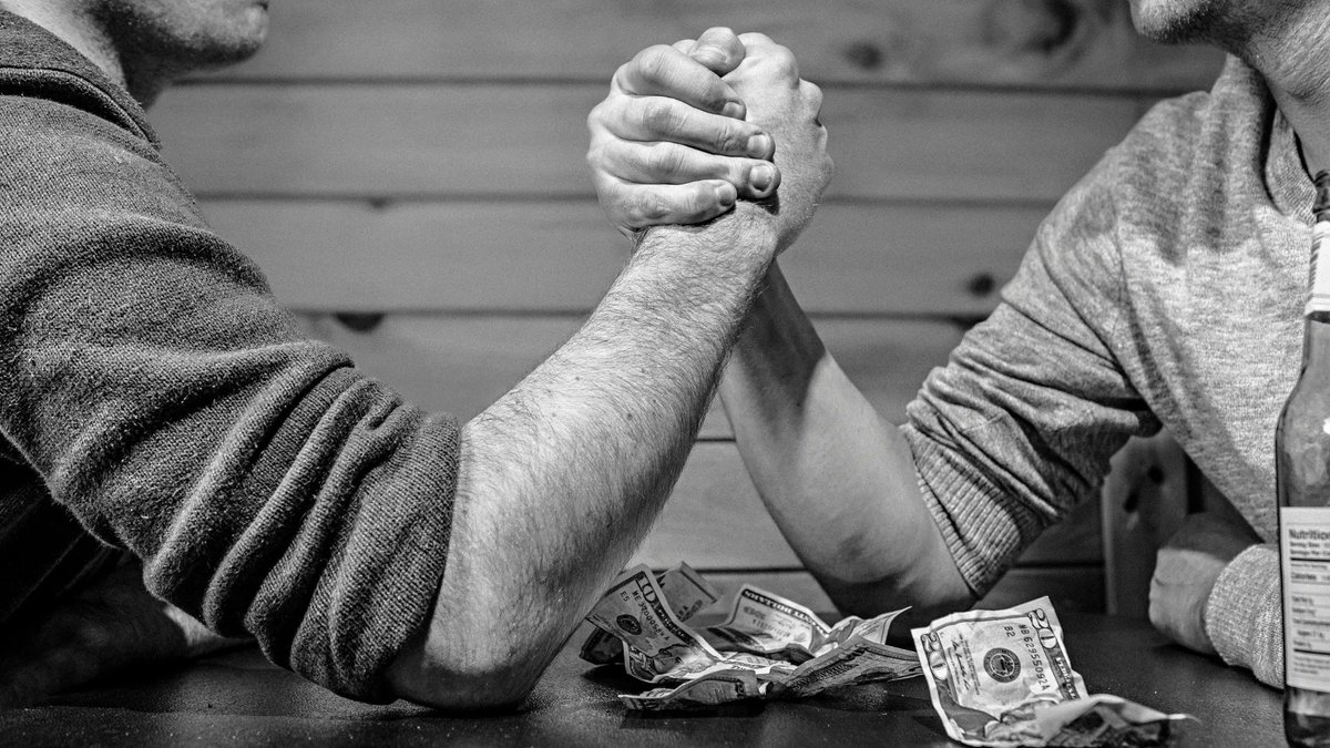 ‍#Bing vs #Google sont-ils si différents ? 🤔

Dans les grandes lignes, c’est quasiment la même chose. Mais certaines différences, peuvent vous permettre de performer en #SEO sur Bing, de vous révéler à de nouveaux marchés.

#webmarketing #web

bit.ly/3vTOrQ6