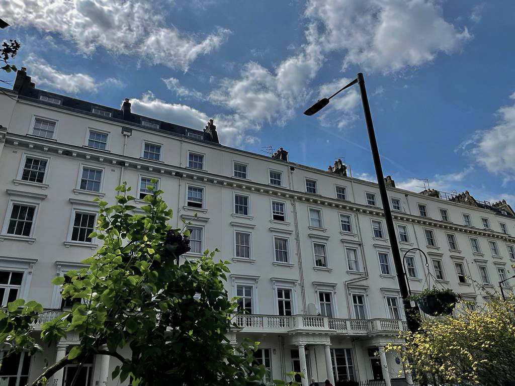 Eccleston Square Hotel under London's beautiful blue skies. 😍

#EcclestonSquareHotel #LondonHotel #Blueskies