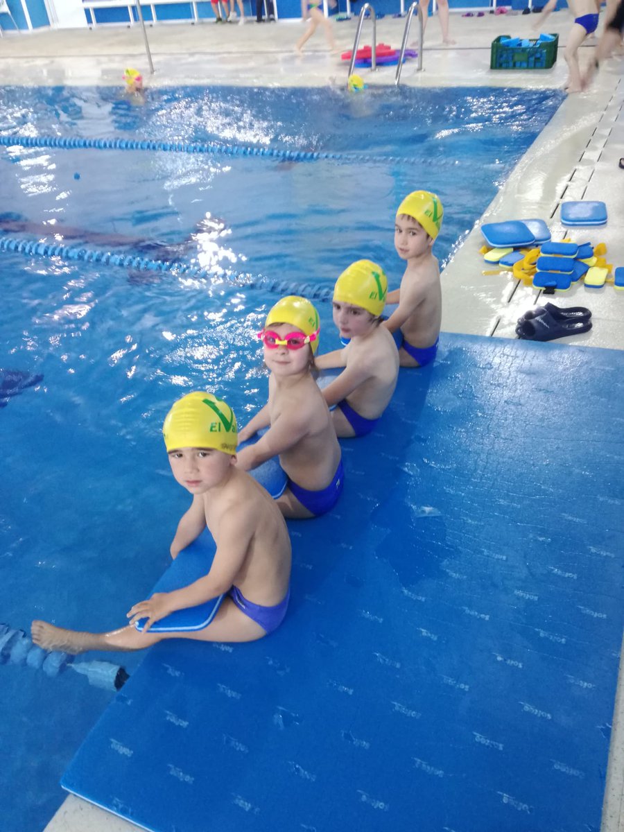 ColegiosElValle's tweet photo. Para estos días #calurosos🥵 lo mejor es... ¡Un buen #chapuzón! 🏊♀️
#ColegiosElValle #Piscina #EducaciónInfantil #2INF #SCH #ElValle https://t.co/5opeamyugb