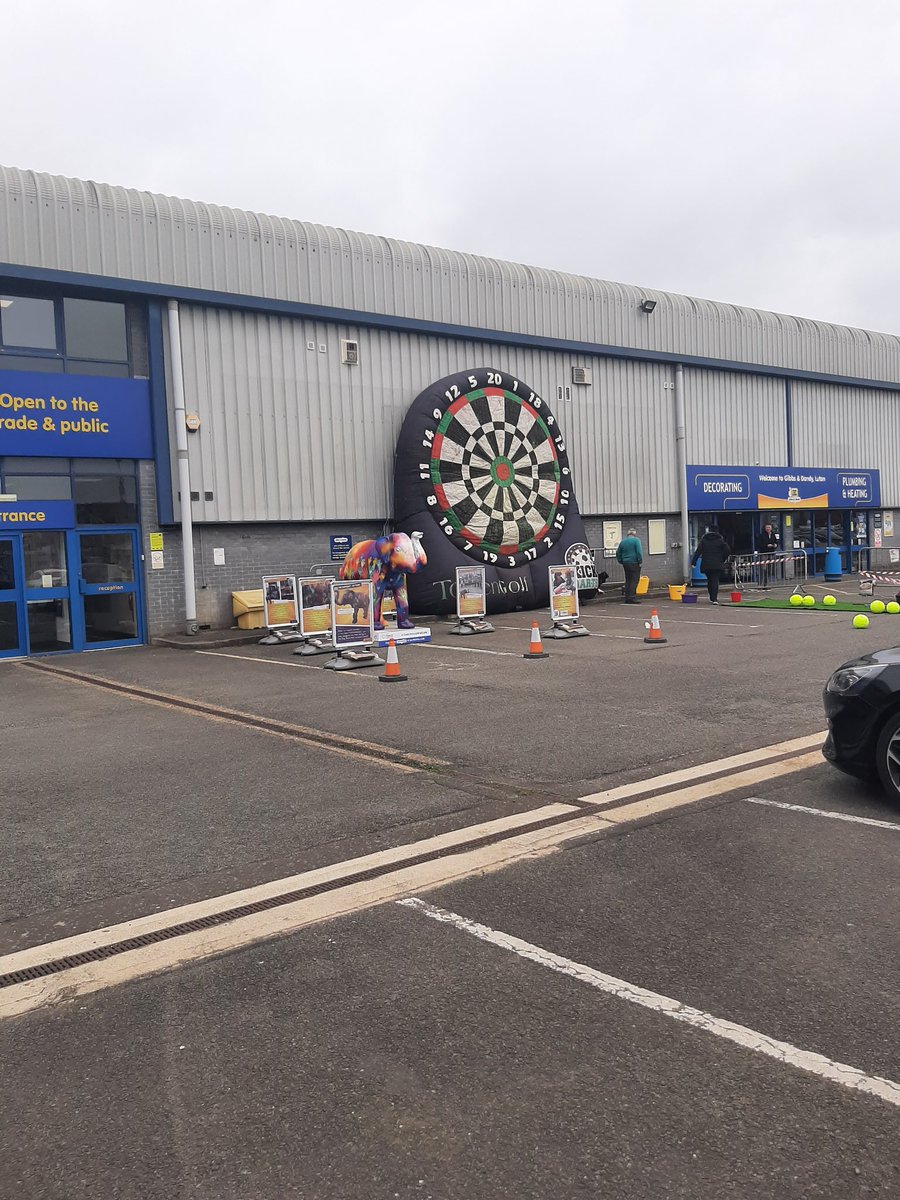 There's fun to be had <a href="/gibbsanddandy/">Gibbs & Dandy</a> Luton today! #plumbing #Tradeday