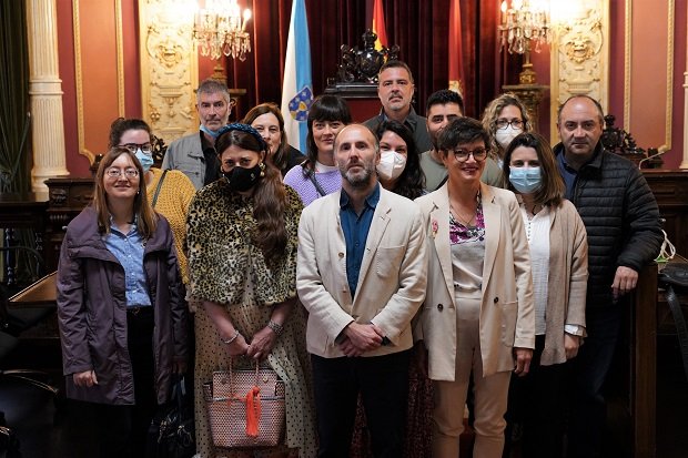 maruxinha3's tweet photo. As voda do #JacomeDimision e os convidados contratados para o enlace.
Que vergoña! https://t.co/3HUnQfDW41