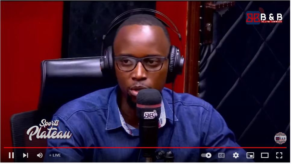 SamuelBaker_B's tweet photo. Hello #RwOT, tubane @bbfmumwezi “Sports Plateau”, turi kuganira kuri #RBAfraud, the fraud deal between @rbarwanda & @startimesrwanda over @FERWAFA.
#InvestigativeJournalism https://t.co/rBWFxMm5zq