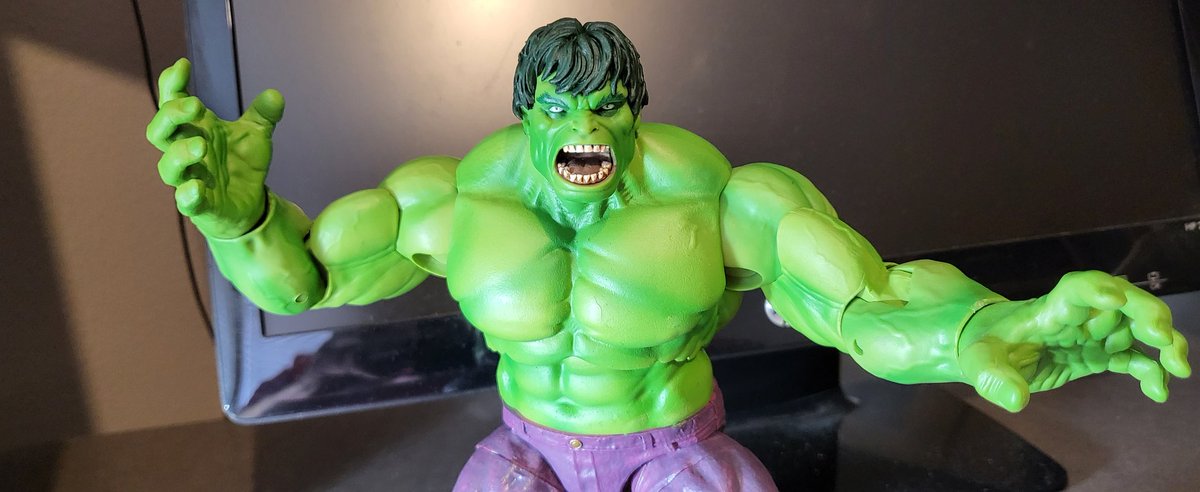 OutOfThePackage's tweet photo. One of the best #Hulk figures I've ever seen.
#OutOfThePackage #ToyMan #toyjoy #toysiwant #toycollector #actionfigures @CollectDST @Marvel #toyphotography #toypics https://t.co/tcnKUn5mYl