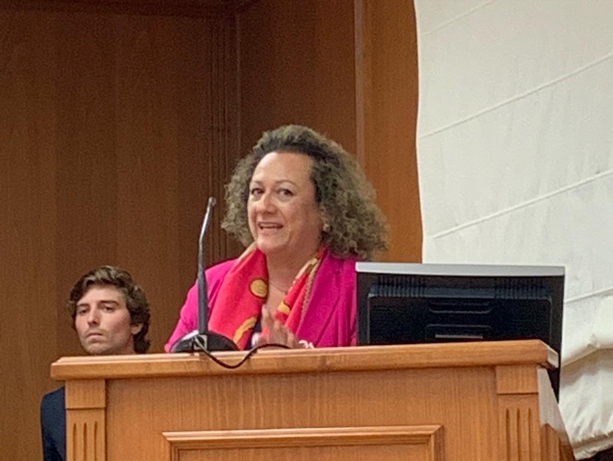 PuertodeCtg's tweet photo. #Barlomar, futuro necesario para la Región, así lo ha expuesto @YolandaMAPC1 en la I Jornada de Logística organizada por @UCAM 
Ha contado con ponentes expertos en logística y transporte, destacando la necesidad de avanzar en #innovación y #sostenibilidad https://t.co/NDLoD7v1We