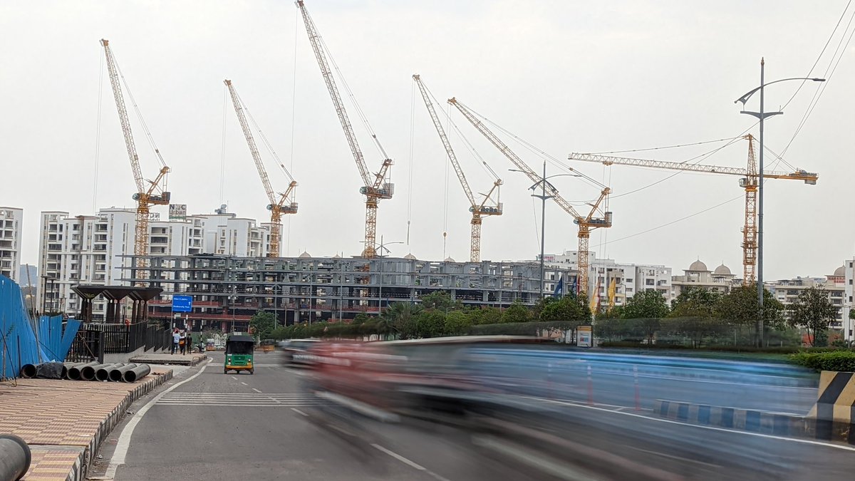 PendyalaRaghava's tweet photo. Cranes at work!
@HiHyderabad #Hyderabad #teampixel #googleindia #Pixel6 #motionmode #longexposure https://t.co/bSFcaCNcfS