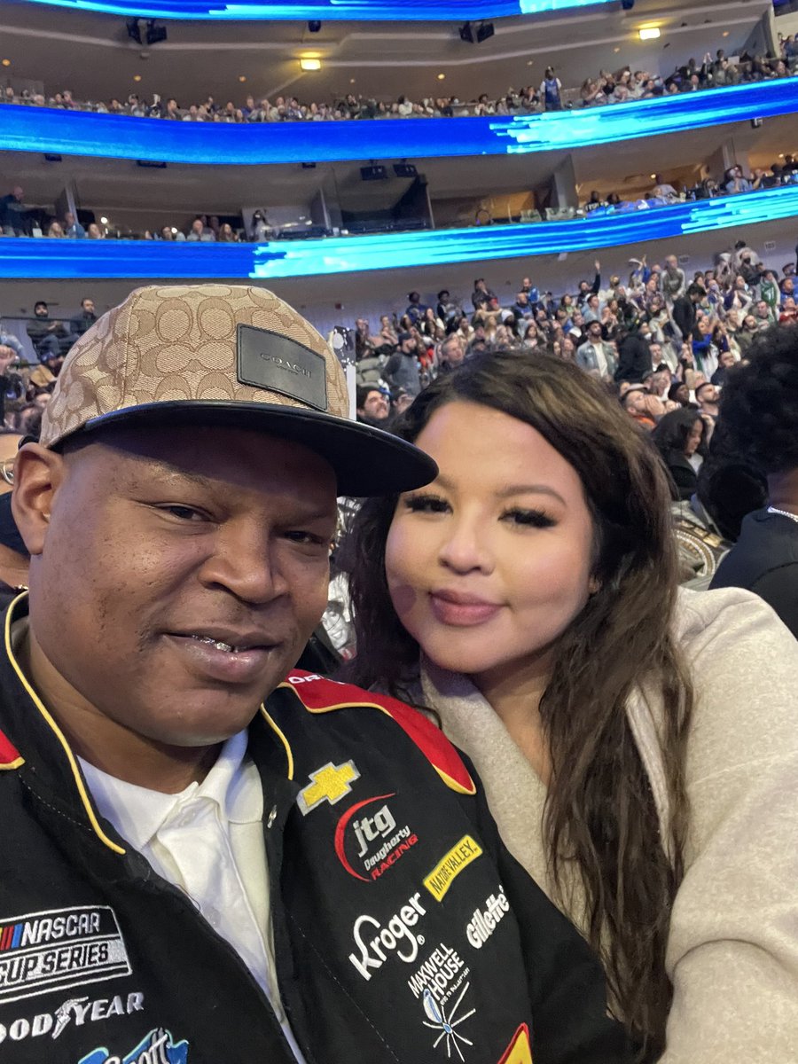 KutinBoss's tweet photo. @srsm30 rich nigga fuccin on another nigga chick break a hoe set her out always all waysi@luv to c this type shyt https://t.co/SyE1jjlHX2