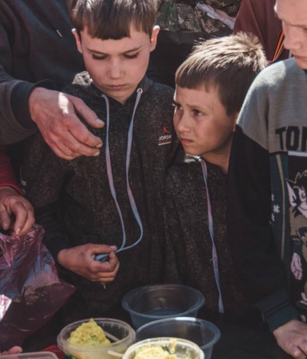 With__Ukraine's tweet image. 💔 Faces of #Mariupol residents who have been living under Russian occupation for more than a month

#StopTheWarInUkraine
#StopRussianAggression 
#SaveMariupol