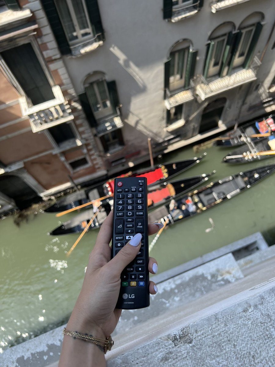 Veronica Ferraro tweet media