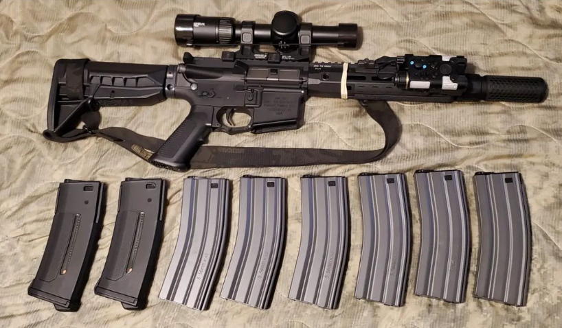 #gambit_04 #somogear #airsoft #milsim #peq15 #ngallaser #perst4 #cabl1 #peqilluminator