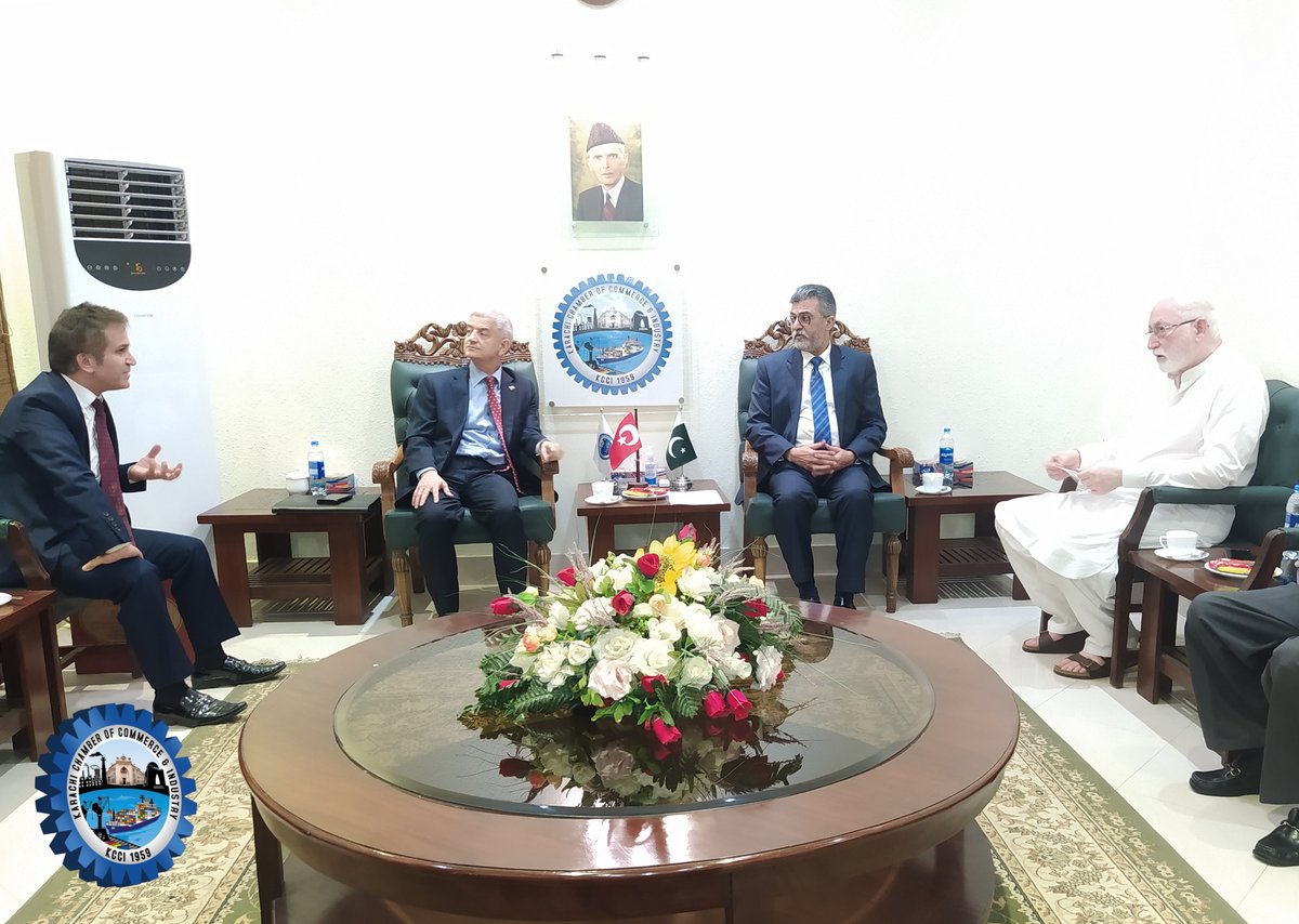 midreeskcci's tweet photo. Mr H.E. Cemal SANGU, Consul General &amp; Mr. Eyyup YILDIRIM, Commercial Attache, Turkey visited KCCI today, 10th May, 2022.

#Karachi #Chamber #KCCI #ChamberofCommerce #Industry #PresidentKCCI #MuhammadIdrees #Trade #InternationTrade #PremiumChamber #Pakistan #TURKEY https://t.co/CJ2fs0xFoX