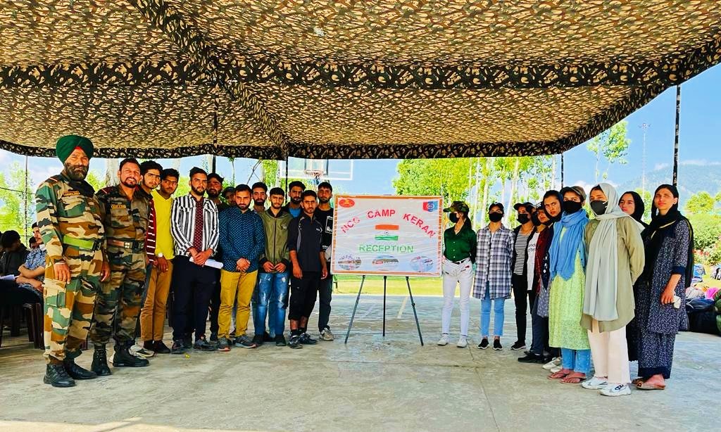 DocSierraGolf1's tweet photo. Cadets from all over North Kashmir will attend the first ever NCC Camp which is being conducted along the line of control in the remote village of Keran. 

#Keran
#Kashmir
#Kashmiris
#ChinarCorps https://t.co/CuiBQ8SYv6