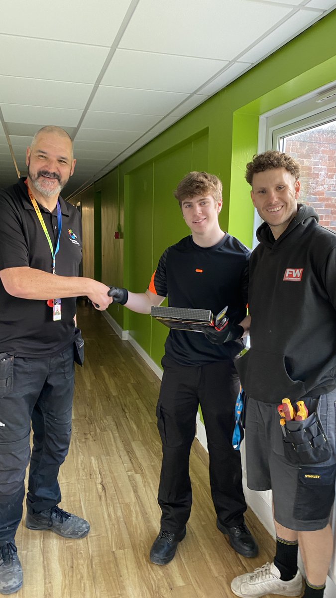 Many thanks @FredWestonLtd Electrical for providing work-experience for our learners this year.  Coby one of our electrical installation students @colegcambria Deeside has been given tools donated by <a href="/CK_tools/">C.K Tools</a> to start off his toolkit &amp; to help him whilst on work placement 👏👏