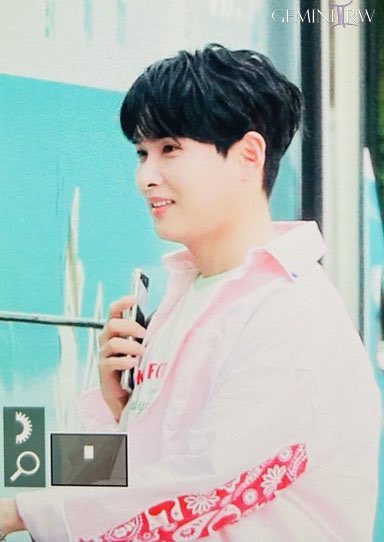 gemini_rw's tweet photo. 220510 러브게임 출근 Preview

#려욱 #Ryeowook https://t.co/OyXfL1MVBa