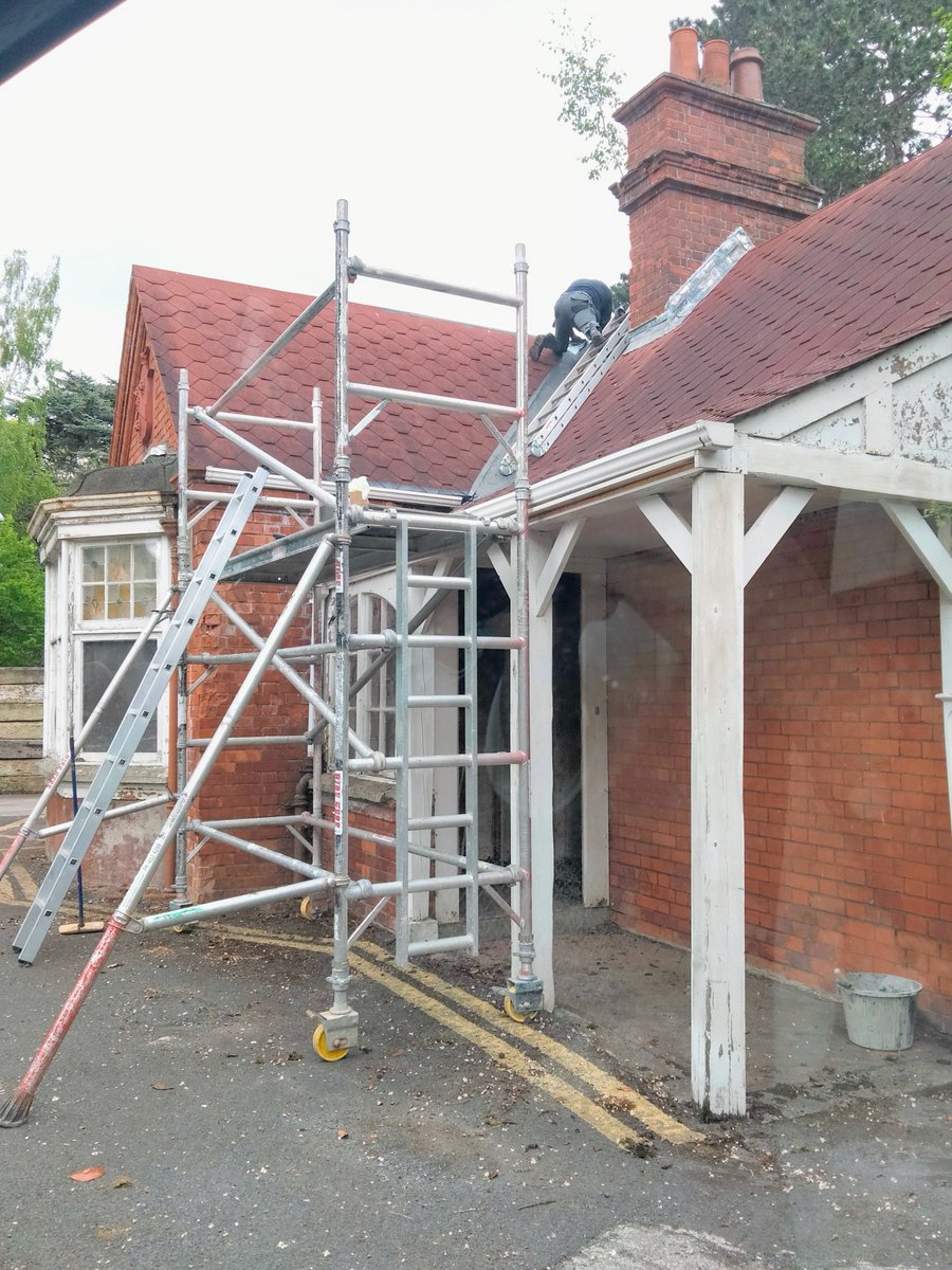 GMJackie1's tweet photo. Thrilled to see some work start at our #gatelodge at Rathgar site, exciting patient wellness hub in the making @jennifer19695 @jenlikesshoes @ClareFaul #livingwellwithcancer #wellbeing #survivorship @animotelevision @ArchitectHugh we need to chat!! https://t.co/SvdrV36iU0