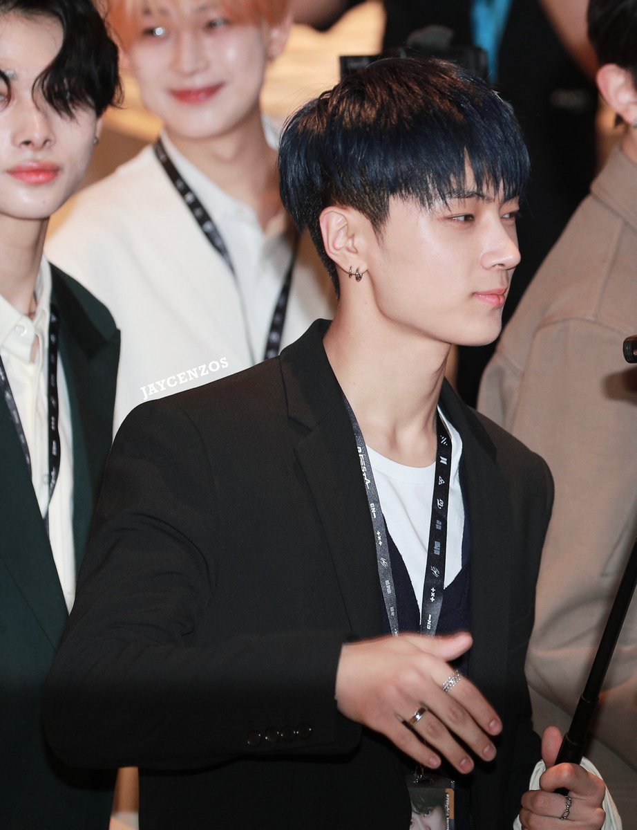 jaycenzos's tweet image. JAY 220509 D’FESTA

his jawline

#제이 #JAY #엔하이픈_제이 #ENHYPEN_JAY @ENHYPEN_members @ENHYPEN