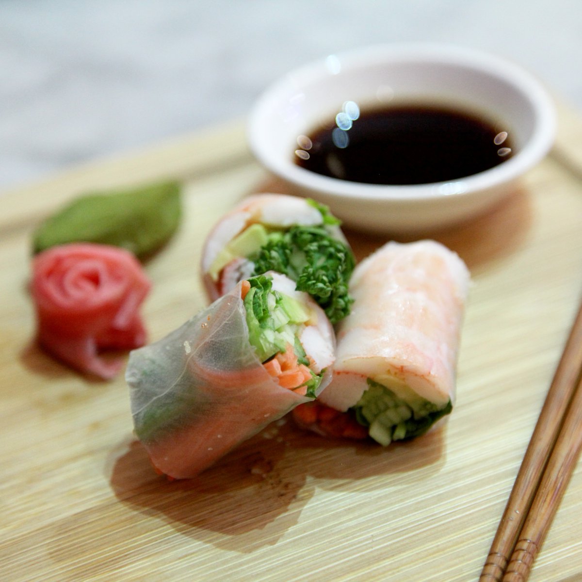 Take a tour to Vietnam with your taste buds! Drizzle your day with the freshness of our Vietnam Roll. 🍤🇻🇳

Shrimp and crabstick stuffed with thin slices of avocados, cucumbers, carrots and lettuce

Available for dine-in, takeaway, and delivery at ALL Sumo locations.

#sumo ...