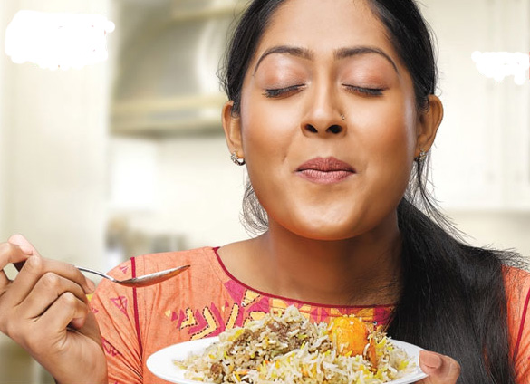 DirTHU's tweet photo. Weigh and try it, Worthy Masala "LUWALAY"
The First Halal Product “Curry Powder”.
A varying blend of special spices mix used in Asian cooking is known for its rich and exotic blend of spices.  
The highlighting it’s main hero which is Taste and Aroma. 
Food becomes so tasty with https://t.co/LEOatDAtZk