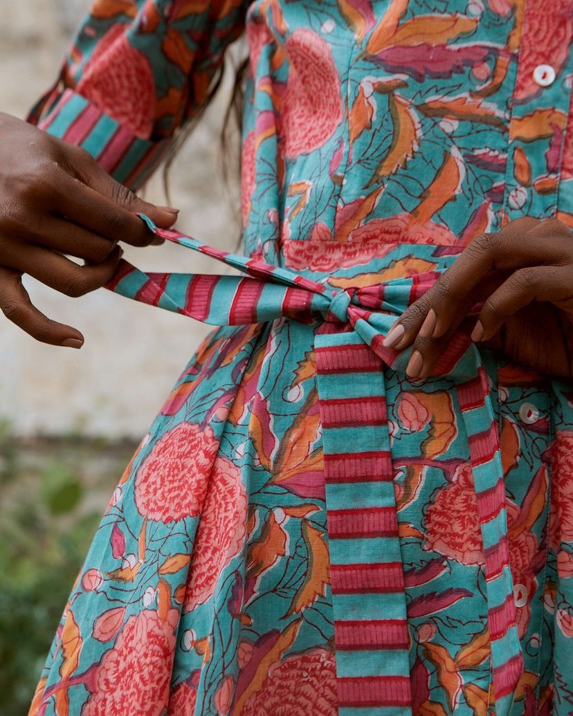 FabindiaMy's tweet image. 𝗖𝗼𝗻𝘀𝗰𝗶𝗼𝘂𝘀 𝗖𝗿𝗮𝗳𝘁 • Intricately printed florals, so perfect and beautiful pepper your outfit, making it totally authentic with its own flavour…
#HandBlocks #Craftsmanship #FabApparel #ArtisanCreations #FabStyles #LocalCrafts #CasualStyles #ComfyCasuals