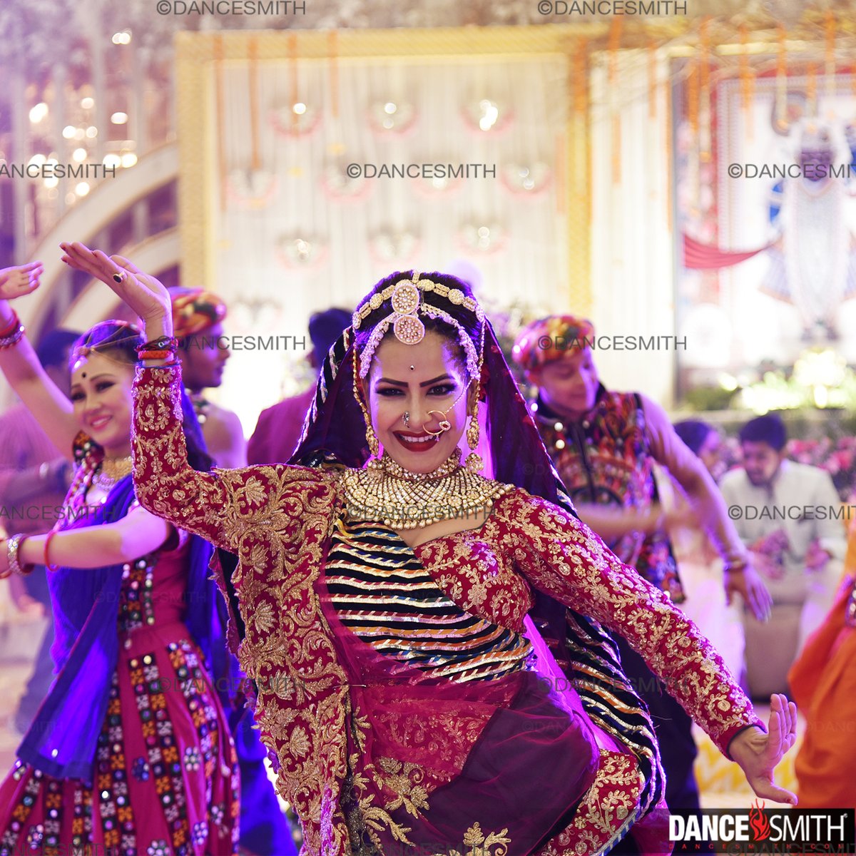 DanceSmithIndia's tweet photo. Stunning Performers and Magnetizing Performance presented by Team Dancesmith✨
#DanceSmithIndia #Bollywood #StagePerformace #StageShows #Performers #LiveEntertainment #bridal #Nazrana #Dancesmith #royal #romantic #weddings #dance #grandweddings #danceperformances #reelitfeelit https://t.co/OLOFoh0h9X