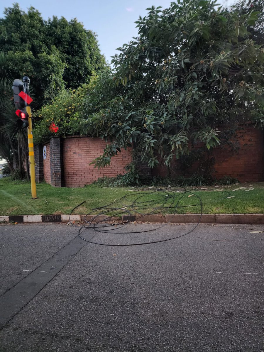 WerewolfX's tweet photo. @vumatel I'm am extremely frustrated with you guys. There was a team outside my property last night around 8pm repairing the vuma street cable and have completely destroyed my connection now!!!! In addition they left the cable laying on the road. Please assist urgently! https://t.co/tFU6jmNCHP