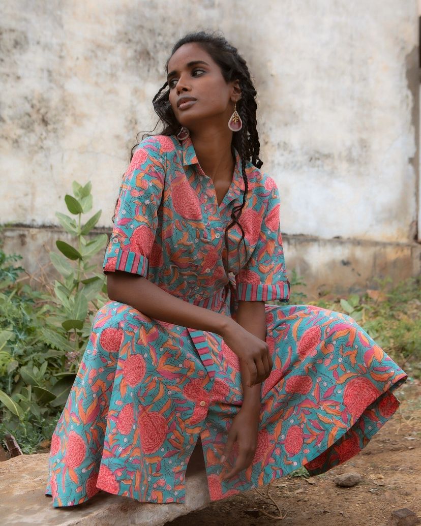 FabindiaMy's tweet image. 𝗖𝗼𝗻𝘀𝗰𝗶𝗼𝘂𝘀 𝗖𝗿𝗮𝗳𝘁 • An amalgamation of traditional prints in Indian styles with vivid colours make our latest collection a cinch for your wardrobe!
#HandBlocks #Craftsmanship #FabApparel #ArtisanCreations #FabStyles #LocalCrafts #CasualStyles #ComfyCasuals