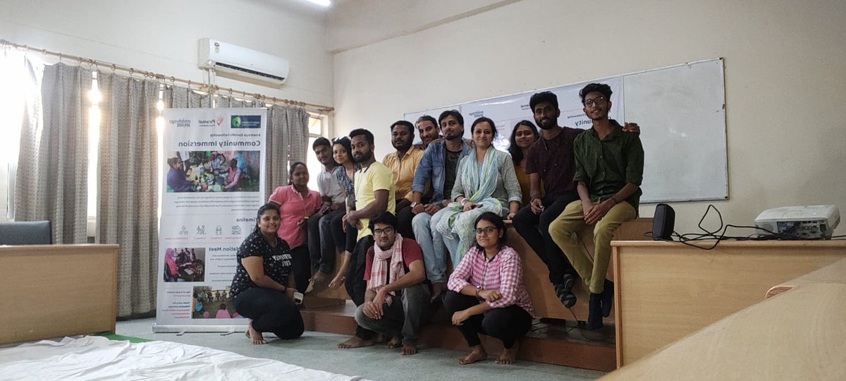 Prashant2411997's tweet photo. I spent 20 days among Santhals, learned a lot about their culture, beliefs, social system. The so-called mainstream society need to learn liberty and equality from tribes.
I have found another home in Jharkhand
#communityimmersion#pakur#santhal#anamayagandhifellowshipbatch14 https://t.co/3090xFkYK8