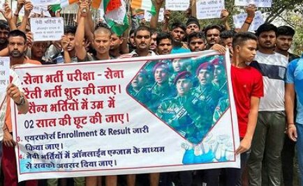 AkelaRajDK1's tweet photo. #Justicefordefencestudents
@PMOIndia 
@rajnathsingh 
@DefenceMinIndia 
@PMOIndia 
I love you Indian Army 🇮🇳🇮🇳🇮🇳 https://t.co/cVLiYUCvuS