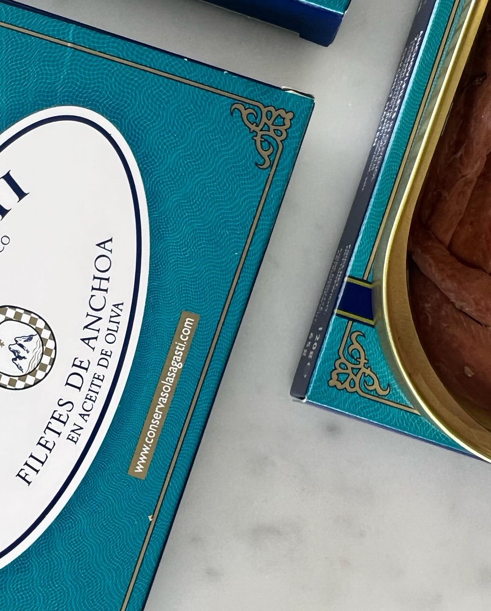 Maravilla de combo. Nuestros filetes de #anchoaDelCantábrico con la Krema de @yogurgoenaga. ¿Hay un bocado mejor?

#bocado del norte 😋😋

Comprando las anchoas conservasolasagasti.com/es/filetes-de-… la Krema de regalo. 

Además 💥 los suscritos a la newsletter tienen descuento extra. 💝