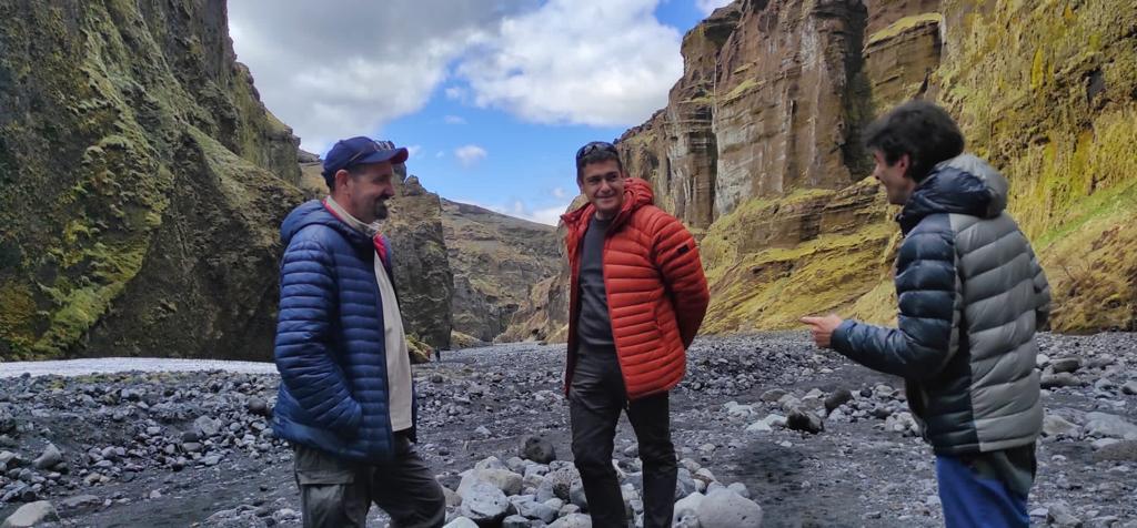 Martes de oficina en Islandia trabajando para tu próxima aventura en la isla del fuego y el hielo.
Ven a Islandia. Ven a Islandia de la mano de especialistas. Ven a Islandia de la mano de <a href="/IslandToursES/">IslandTours</a>
📲 wa.me/34618576413 
#islandia #iceland #fuegoyhielo #experiencia