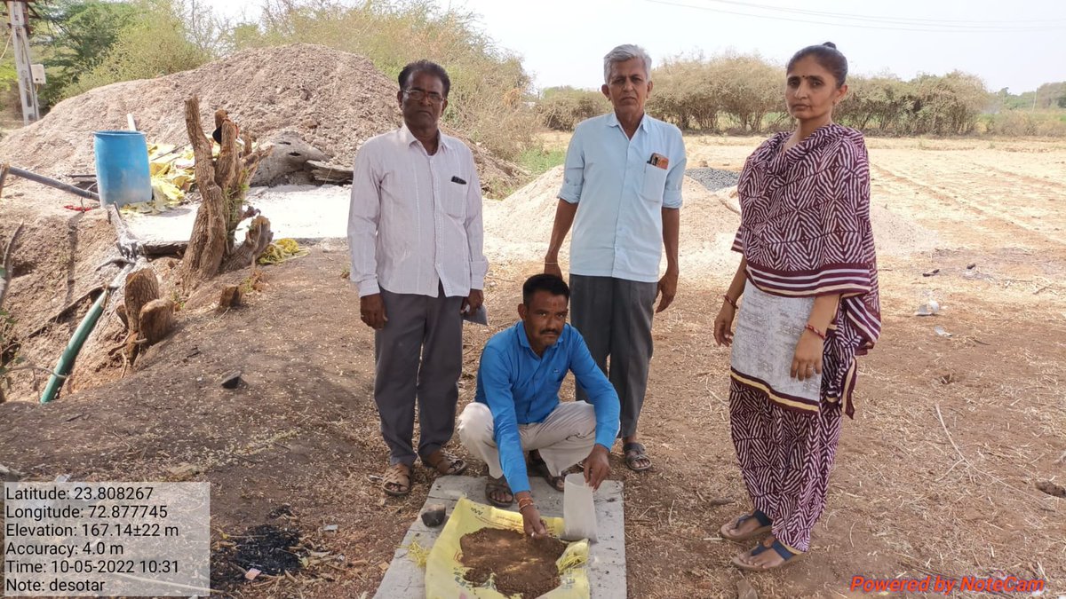 DaoSabarkantha's tweet photo. તા.૯-૫-૨૦૨૨ થી ૧૫-૫-૨૦૨૨ દરમિયાન સાબરકાંઠા જિલ્લાના દરેક ગામ દીઠ સોઈલ હેલ્થ કાર્ડ યોજના હેઠળ ૧૦ જમીનના નમુના લેવાના અભિયાન હેઠળ જિલ્લાના ગ્રામસેવકો દ્વારા થઈ રહેલ કામગીરી...@JdaMehsana @sabarkanthadp @DirectorateofA1 https://t.co/HDgQynjBMd