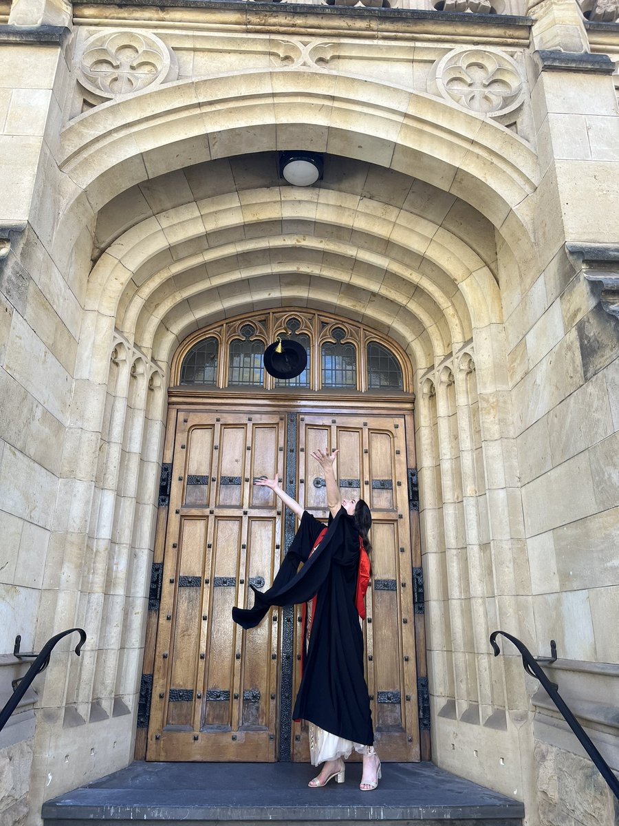 Dr Chloe Castle tweet media