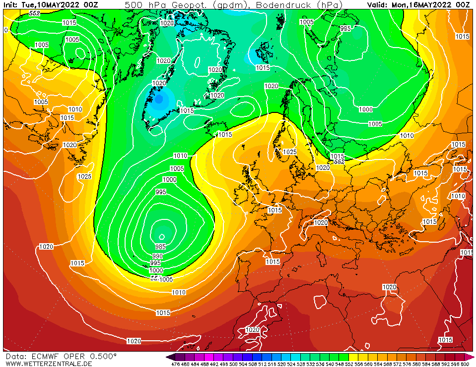 JaapdeVries20's tweet photo. Volgende week wordt het warm door een sterk hogedrukgebied boven Scandinavië. De temp stijgt tussen de 22 en 25 gr. en het is vrij zonnig. Vandaag is het ook lekker warm. Door de hardnekkige hoogte bewolking krijgen we op deze dinsdag de zon helaas weinig te zien. #lente #veluwe https://t.co/vgk7jzZN8G