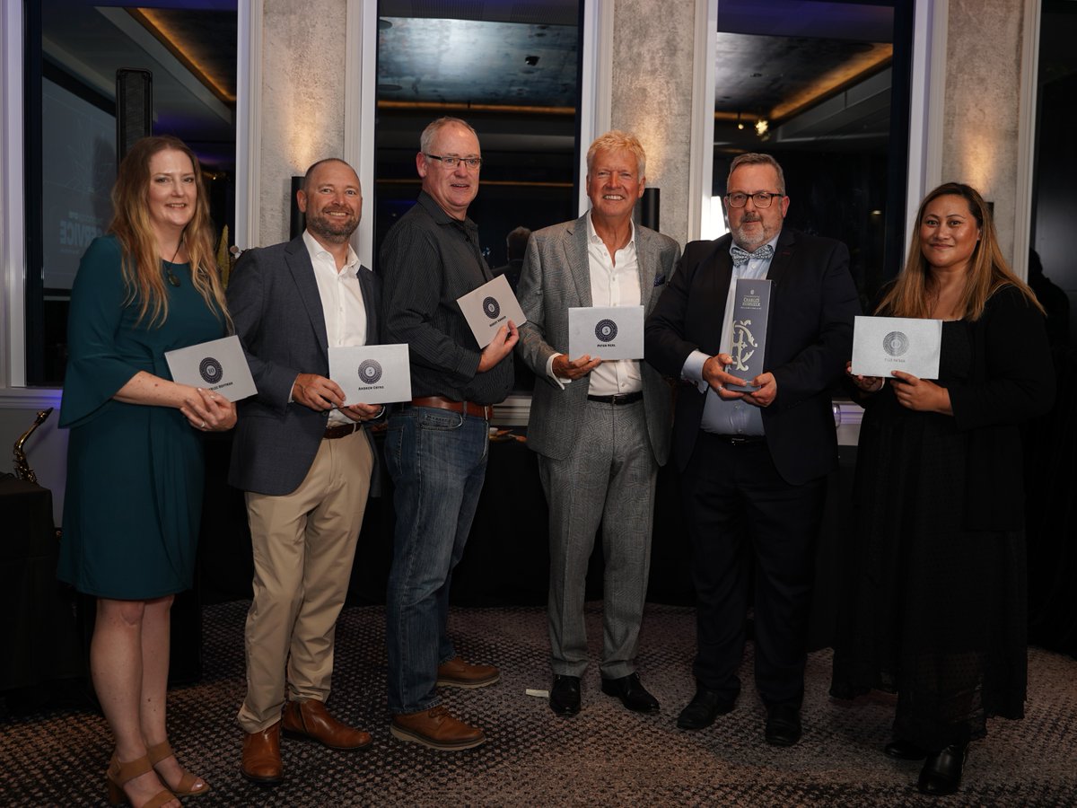 TechnologyOne's tweet photo. Congratulations to all TechnologyOne's Service Recognition Award recipients! ⭐
Across each of our regions, we celebrated our team members who reached a milestone with the company - 5, 10, 15, 20, 25, 30 or even 35 years of service.
#LifeatTechOne #SRA2022 https://t.co/XnQPyKfxv6