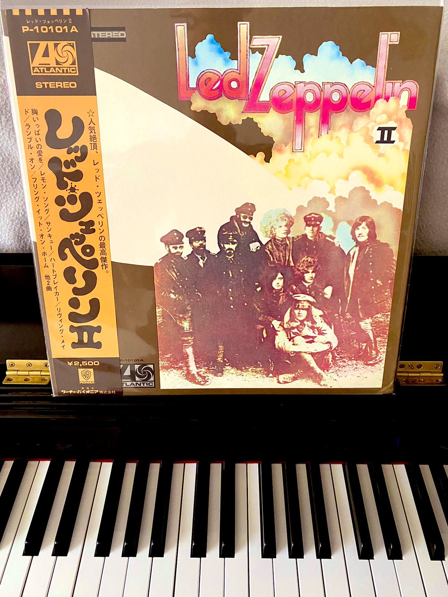 SimandlJan's tweet photo. Morning listen...#vinyl #pressingmatters #vinylcollection #vinylcommunity #vinyljunkie #nowspinning #vinylrecords #vinylporn #vinyladdict #vinyllover #vinylcollectionpost #albumoftheday #music #hifi #album #33rpm #vinylrecord #musiconvinyl #LedZeppelin @ledzeppelin @JimmyPage https://t.co/E1c1spMIG4