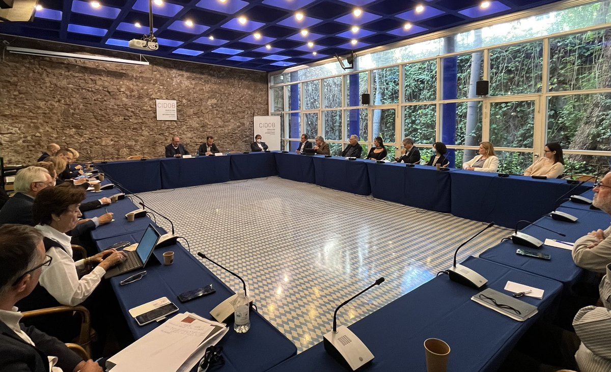 Putin no ha obtingut els resultats que esperava amb l’agressió a Ucraïna. Quins escenaris de futur s’obren a partir d’ara? Avui <a href="/polmorillas/">Pol Morillas</a> ho analitza en una sessió amb els socis i les sòcies del <a href="/CidobBarcelona/">CIDOB (Barcelona Centre for International Affairs)</a>