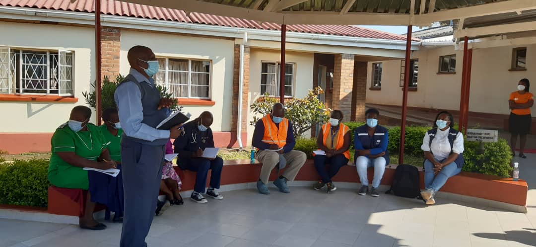ZIRP_Zimbabwe's tweet photo. Day 2 of the field mission
The delegation is at Mutambara Mission Hospital, which is one of 7 hospitals that ZIRP supported. The health component was being implemented by @WHO_Zimbabwe  and reached 661,394 people with basic health packages by 31 Dec 2021.
#WBMissionVisit #Health https://t.co/7jiJHpiHIv