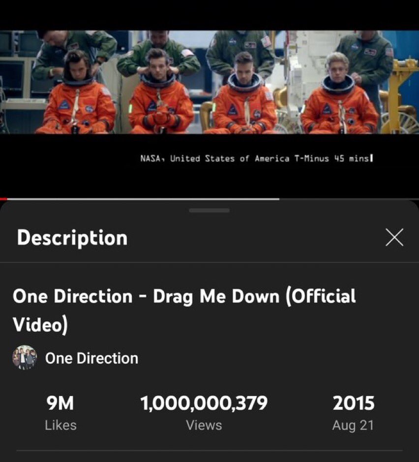 there is no one direction reunion today but let’s celebrate drag me down surpassing 1 billion views on youtube 🙌