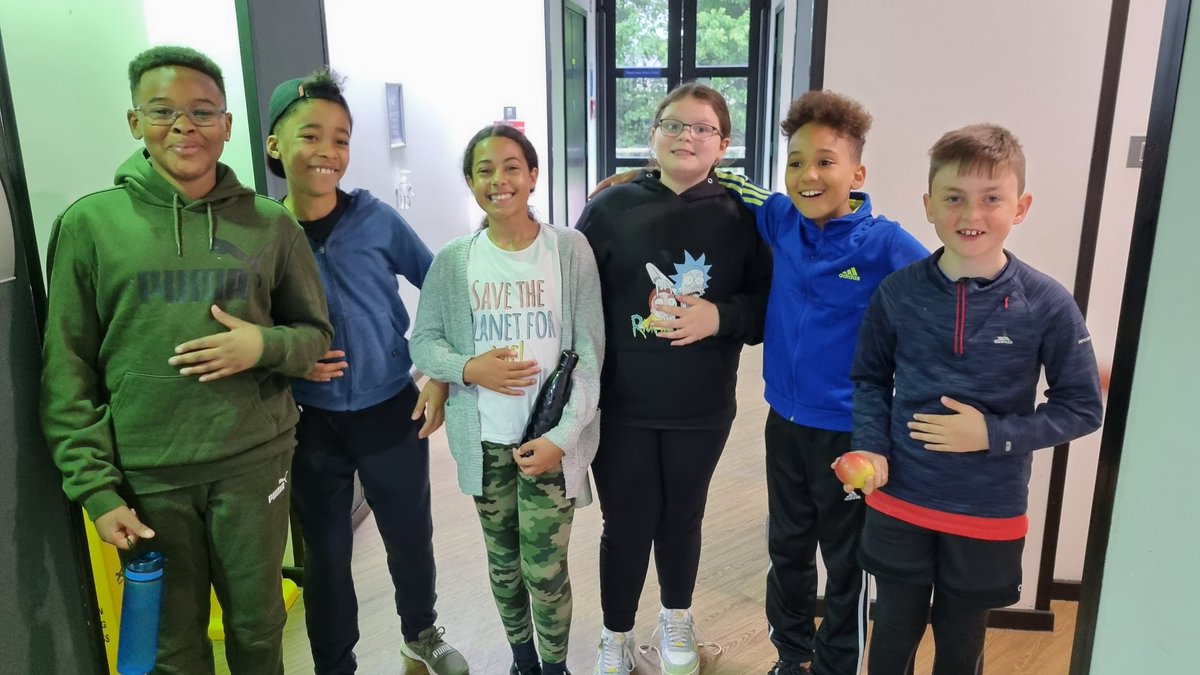 BishopJuniors's tweet photo. Good morning happy campers! Continental breakfast 🥐🥐 this morning! #qpta #BCSPrep https://t.co/ki24vD4uNU