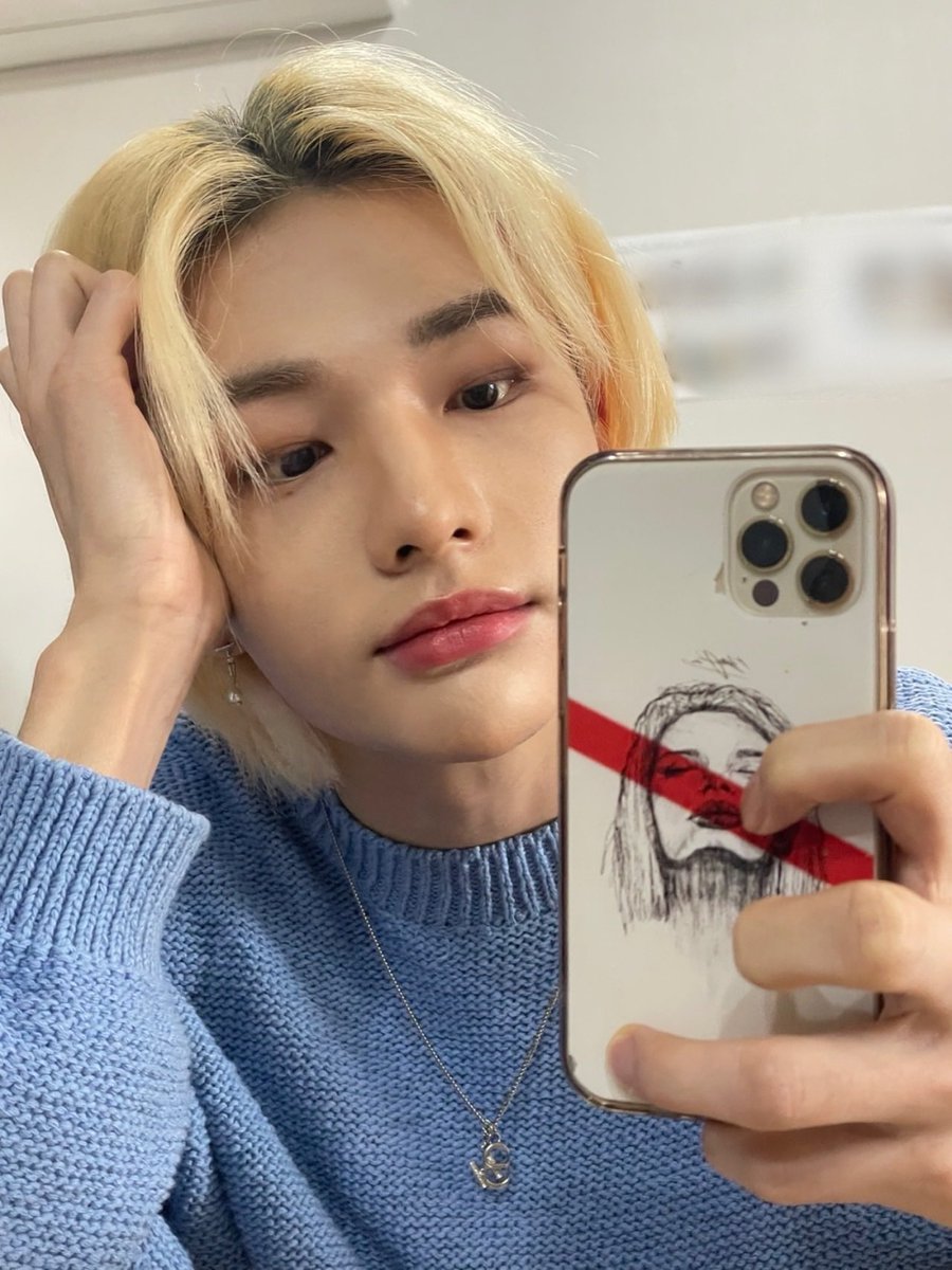 monnanih's tweet photo. 왤케잘생김진심 https://t.co/XVVb9Jubm8