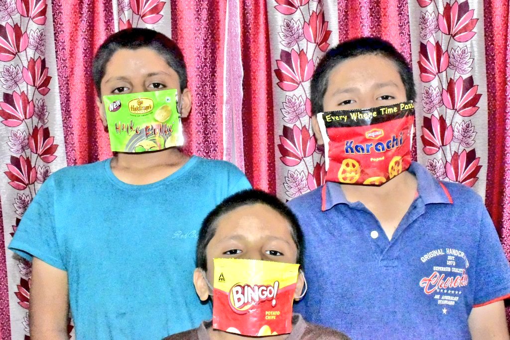 swachhhydd's tweet photo. Imagine how you would feel trapped inside a plastic bag.Our excessive use of plastic is suffocating our planet. 
We need to act fast to Stop Plastic Suffocation.
#SayNoToSingleUsePlastic 
#BeatPlasticPollution 
@attapurrocks @SwachhBharatGov  @SwachSurvekshan https://t.co/sQZVLvD7K9
