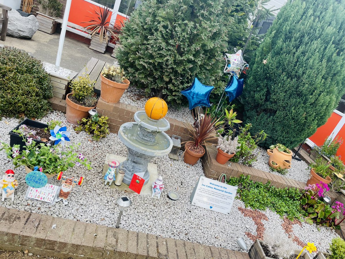 HumTHD's tweet photo. Happy Birthday JC 🎈 Remembered Always 💙@HumberstonA ⭐️ https://t.co/a18KR6hdSV
