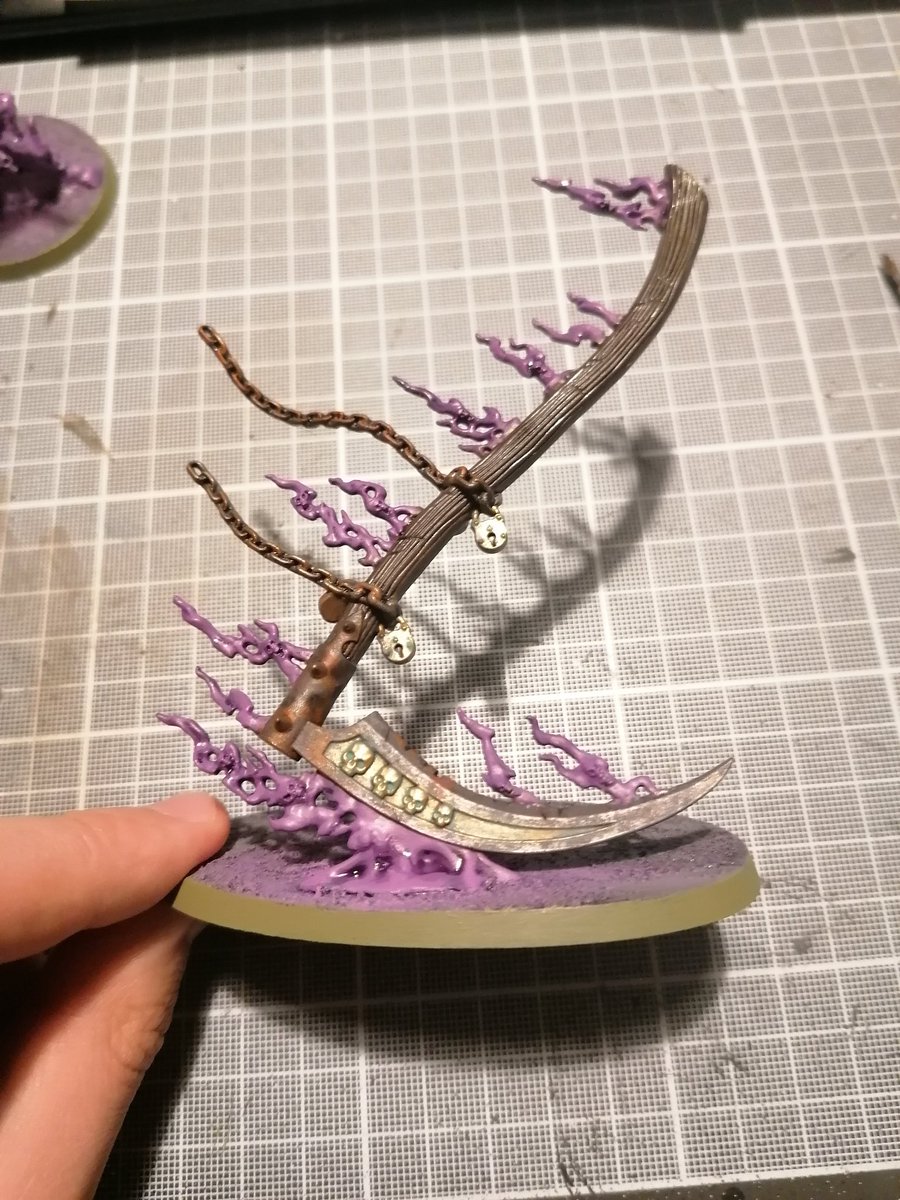 Vulpus16's tweet photo. Two Endless Spells done. I seem to getting good at painting Oxidized metal.
#WarhammerCommunity #ageofsigmar #MortalisTerminexus #ShyishReaper #EndlessSpells #Nighthaunt #warhammer https://t.co/2ZYukDSNSp