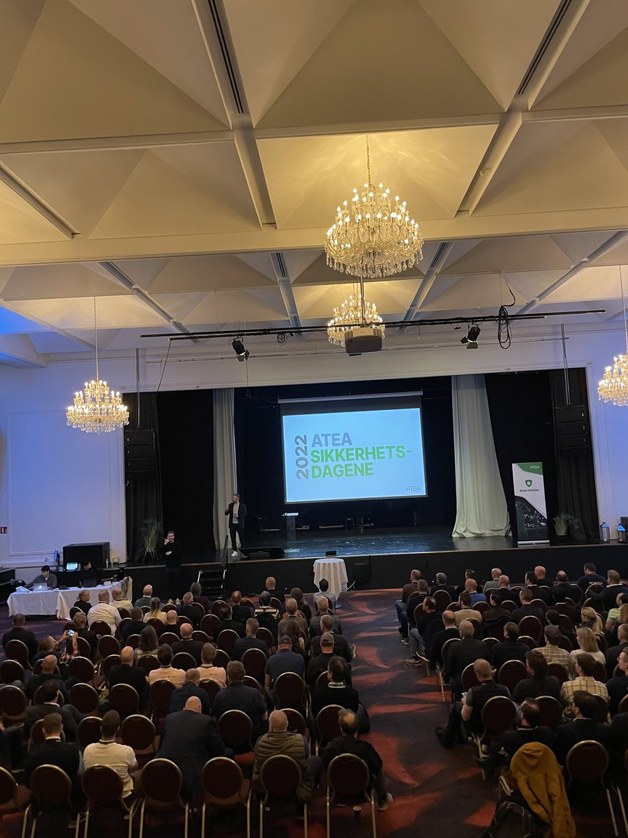 Endelig! #SHD #sikkerhetsdagene er godt i gang i Tønsberg; en dag fylt med spennende foredrag av noen av landets fremste eksperter innenfor IT-sikkerhet. Dette blir gøy! <a href="/AteaNorge/">Atea Norge</a>