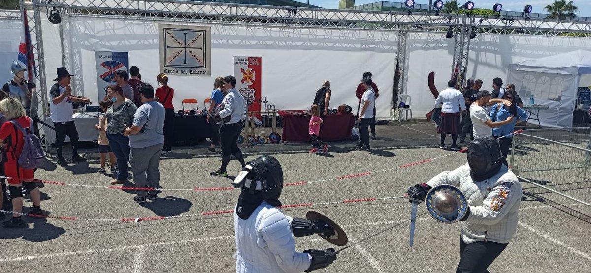 Os dejamos unas cuantas fotos tomadas el pasado fin de semana en la #MangaExperienceMurcia junto a nuestros compañeros de las salas de Murcia. Queremos agradecer a la organización por invitarnos a participar !