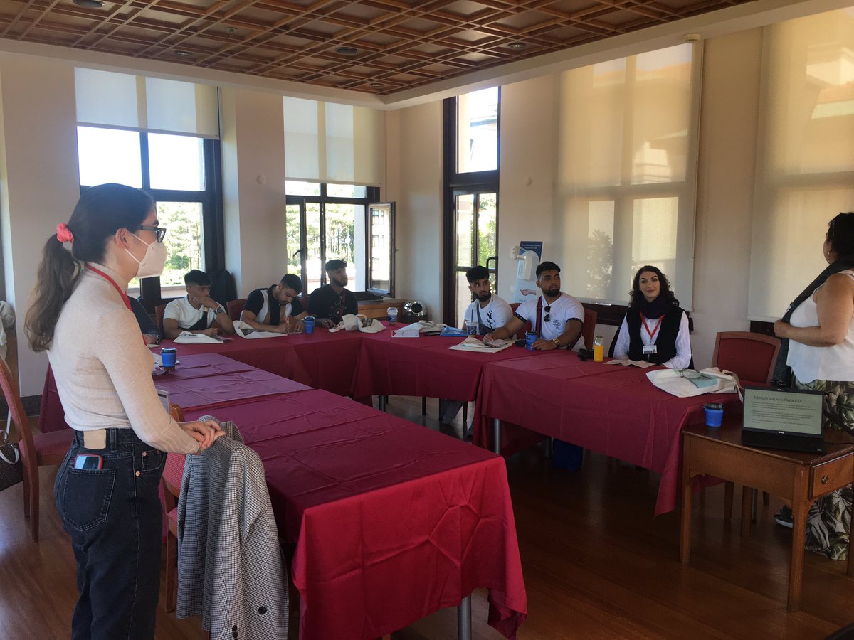 surucu_ebru's tweet photo. Our Second Entrepreneurs Across borders team in the @BradManagement started for a week long international Innovation &amp; Enterprise collaboration with Koc University @kocuniversity Turkey @ZahirIrani1 @ShirleyCongdon @SankarSivarajah @amsharif @vweerakk https://t.co/LVk97kvJkD