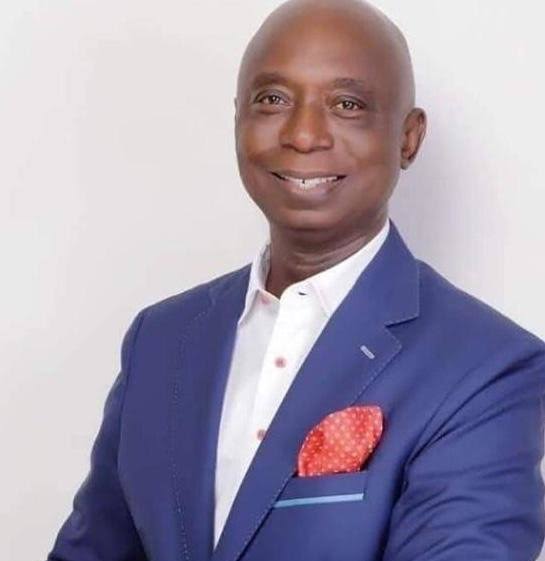 nedianite's tweet photo. *THE BETTER OPTION*

When you place A and B side by side, you must choose the better option. 

Ned is a better option for PDP ahead of the Delta North 2023 Senate.

Dear Delegates, put the interest of Anioma 1st and you'll definitely vote for Ned Nwoko..

#nednwoko2023 https://t.co/vC620Ttz78