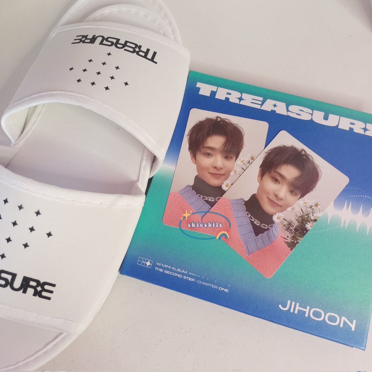 skiesbile's tweet photo. ---today's mail ✨🧜‍♀️
udah murah, cepet, freebies sendal🥵, nge pull 2 pc, anti drama2 club dmna lg klo bukan.. @go_thetea 🫶🏻 lopyu ngap min😔💓 https://t.co/Y6CqFa3ddd
