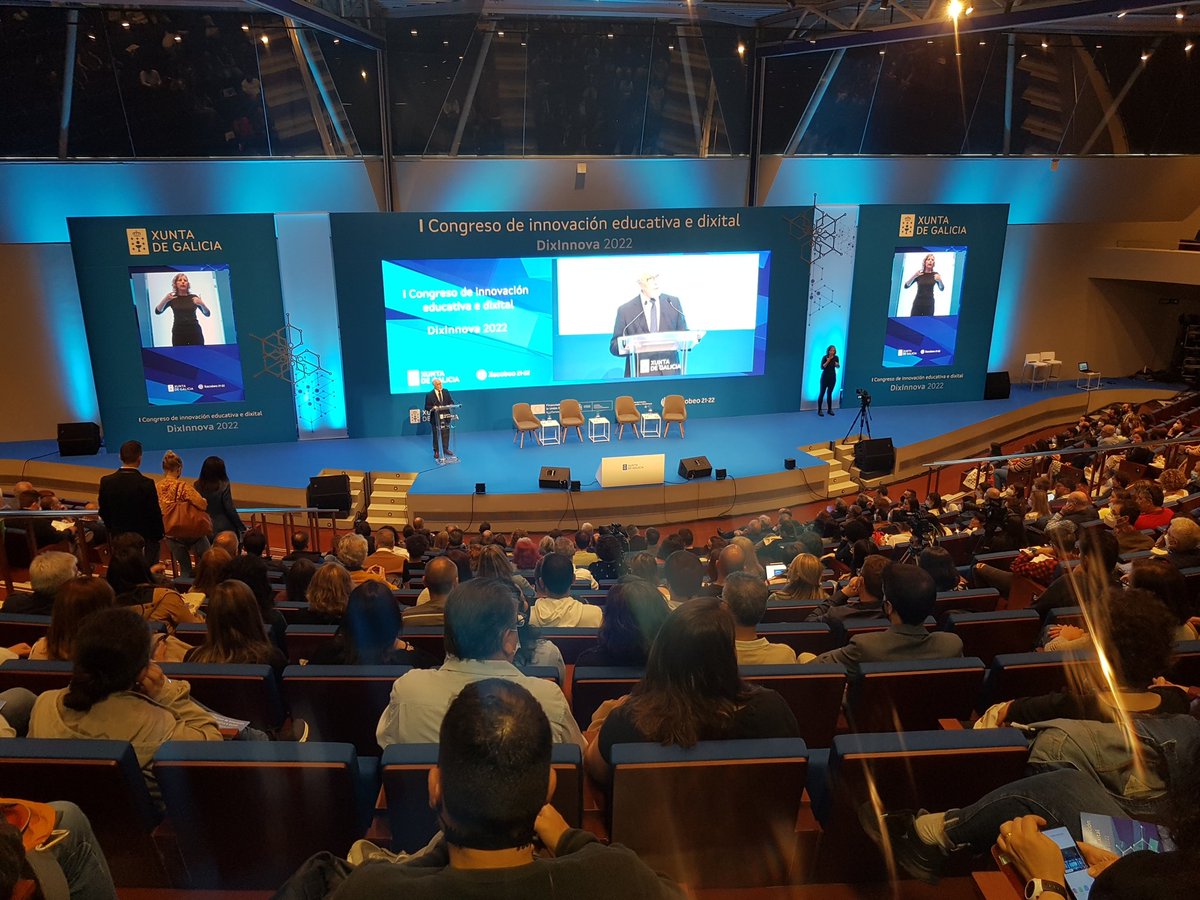 MarketTeacher's tweet photo. .@FPempresa Abrimos Congreso Innovación Educativa e dixital y compartimos el excelente trabajo que hemos realizado en @FPinnovacion con @diverxiamlg @ppenalvera @dirazola y el apoyo de @todofp @FundlaCaixa @ANPROFOL y todos los maravillosos compañer@s de #FP https://t.co/VOXcpQRHuN